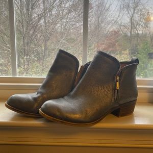 Lucky Brand bootie; metallic color; leather